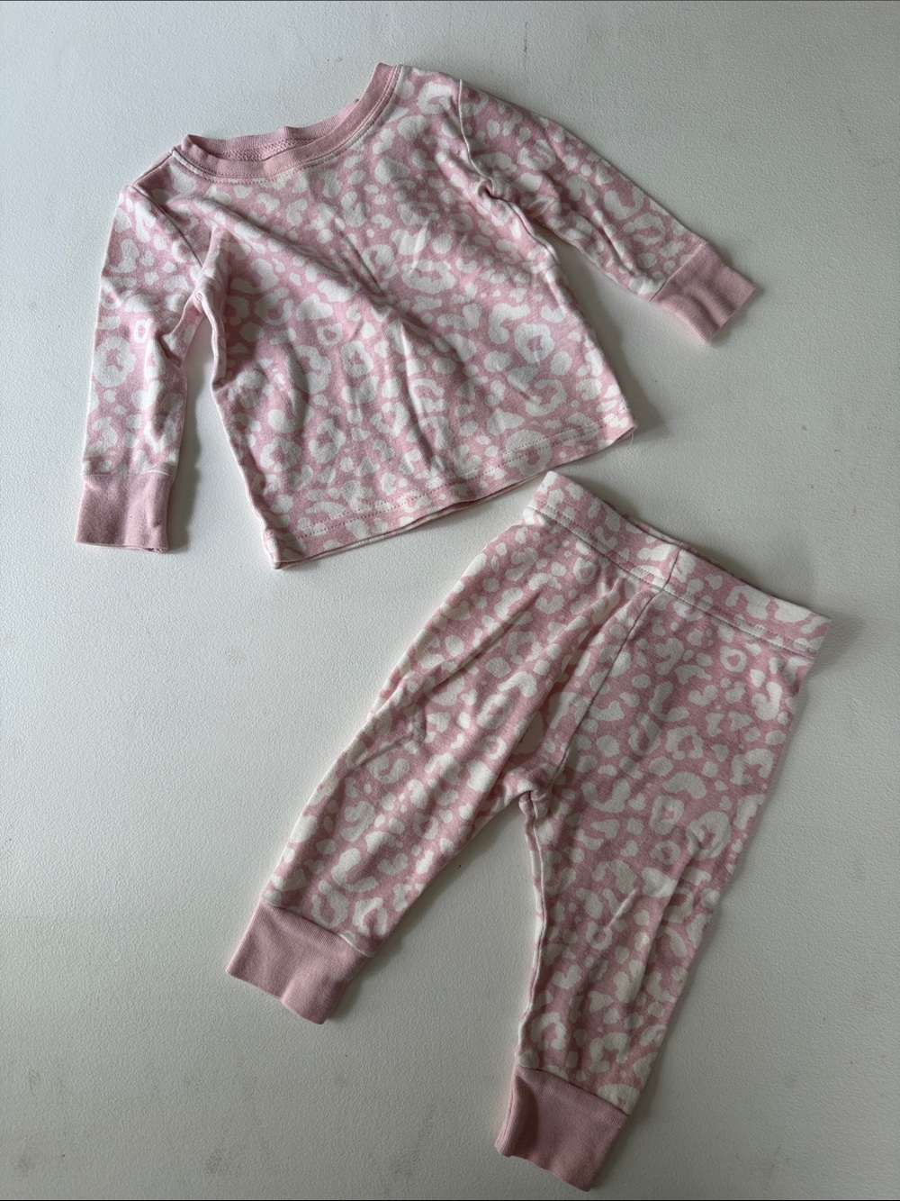 Old Navy - Pink and White Leopard-Print Kids Pajama Set